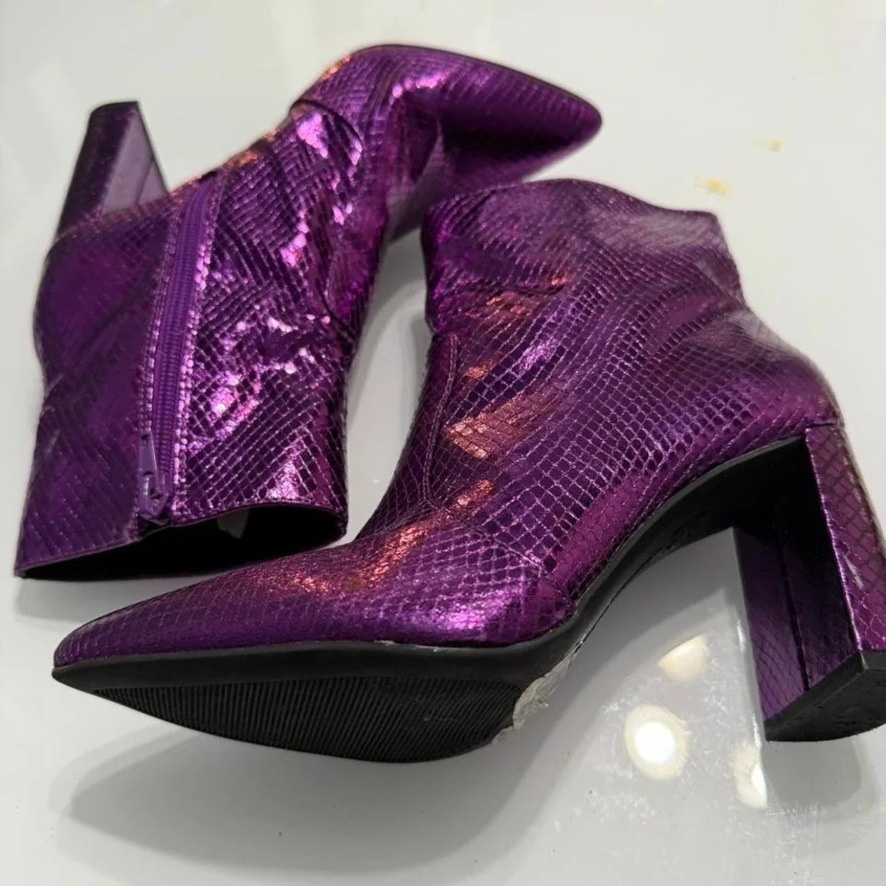 💜 INC International Concepts Purple Metallic Snake-Embossed Boots – Size‎ 5M